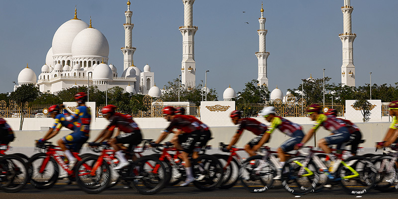 UAE Tour 2024 - 6th Edition - 6th stage Louvre Abu Dhabi Museum - Abu Dhabi Breakwater 138 km - 24/02/2024 - Sheikh Zayed Grand Mosque - Scenery - Peloton - photo Luca Bettini/SprintCyclingAgency©2024